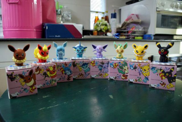 Eevee & Friends PokéDoll figures collection (2)