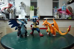 Takara Tomy Megashinka Toy 3